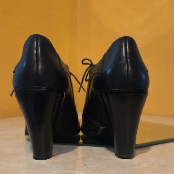 Chadwicks Black Ankle Booties - Picture 10 of 12